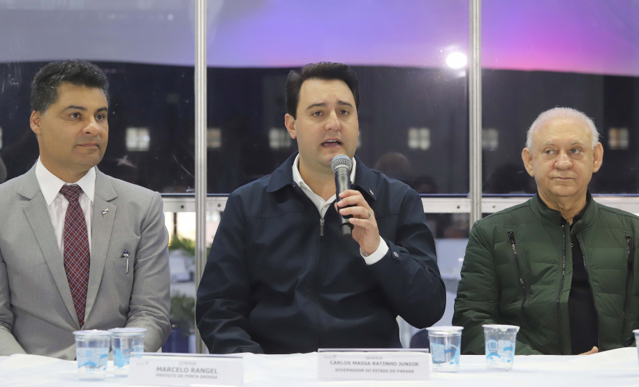 O governador concede coletiva à imprensa.Ponta Grossa, 23-10-19.Foto: Arnaldo Alves / AEN.