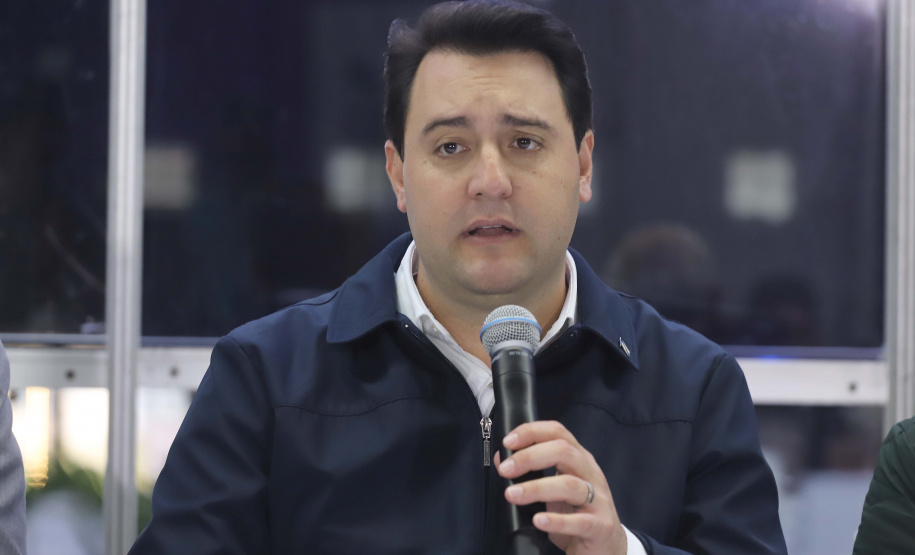 O governador concede coletiva à imprensa.Ponta Grossa, 23-10-19.Foto: Arnaldo Alves / AEN.