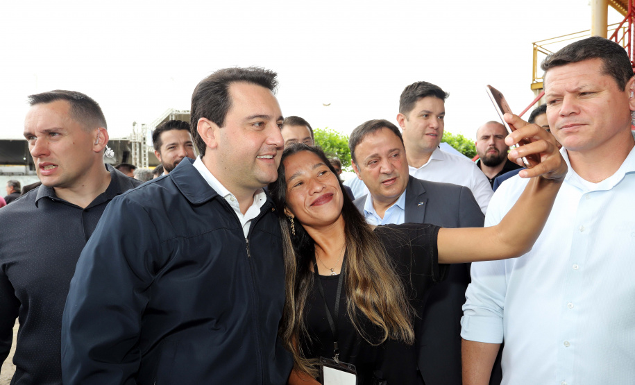 O governador concede coletiva à imprensa.Ponta Grossa, 23-10-19.Foto: Arnaldo Alves / AEN.