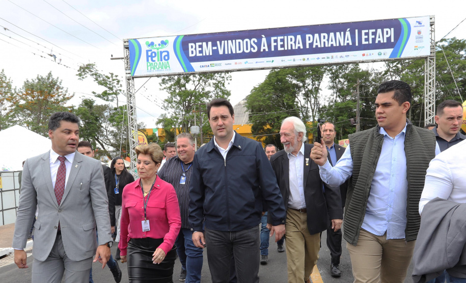 O governador concede coletiva à imprensa.Ponta Grossa, 23-10-19.Foto: Arnaldo Alves / AEN.