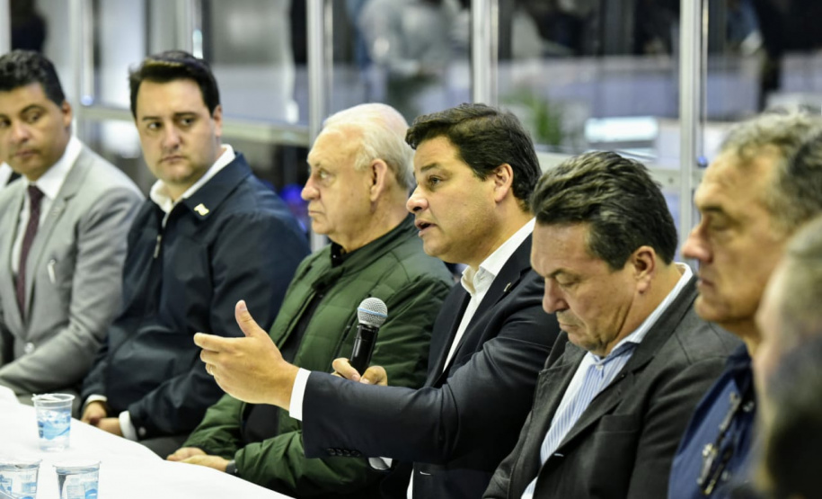 A empresa pública Portos do Paraná vai aproveitar a participação na Feira Paraná, em Ponta Grossa, para impulsionar novos negócios. A cidade dos Campos Gerais é a segunda principal origem de cargas que embarcam em Paranaguá para o Mundo e onde o setor produtivo, paranaense e de outros estados, está reunido até domingo (27). Foto: Claudio Neves/Portos do Paraná