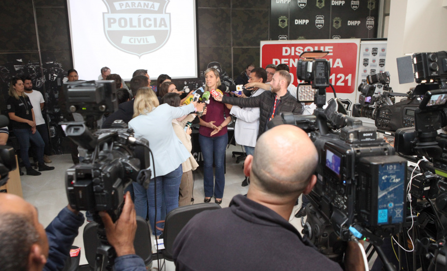 A Polícia Civil do Paraná (PCPR) interrogou Carlos Eduardo dos Santos, 52 anos, na noite de terça-feira (22), em Curitiba