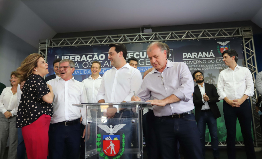 Nesta quinta-feira (24), dentro das atividades da transferência da sede do Governo do Estado para Ponta Grossa, o governador Carlos Massa Ratinho Junior anunciou as primeiras cidades que receberão condomínios para idosos.Foto: Arnaldo Alves / AEN.