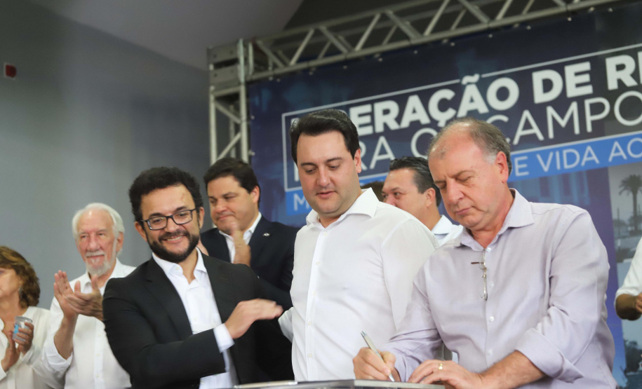 Nesta quinta-feira (24), dentro das atividades da transferência da sede do Governo do Estado para Ponta Grossa, o governador Carlos Massa Ratinho Junior anunciou as primeiras cidades que receberão condomínios para idosos