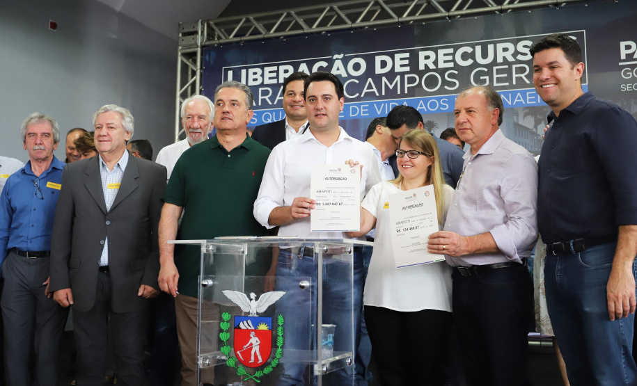 Nesta quinta-feira (24), dentro das atividades da transferência da sede do Governo do Estado para Ponta Grossa, o governador Carlos Massa Ratinho Junior anunciou as primeiras cidades que receberão condomínios para idosos