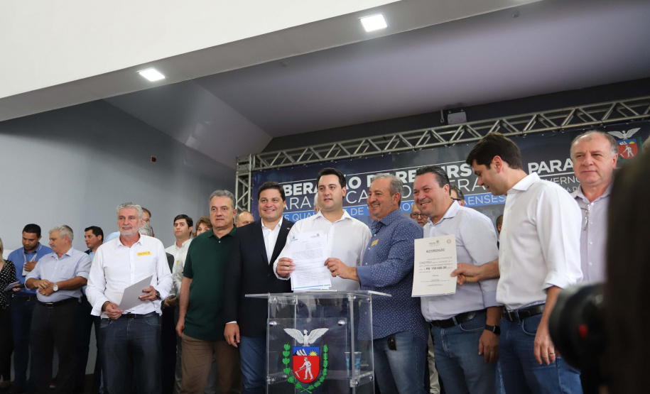 Nesta quinta-feira (24), dentro das atividades da transferência da sede do Governo do Estado para Ponta Grossa, o governador Carlos Massa Ratinho Junior anunciou as primeiras cidades que receberão condomínios para idosos