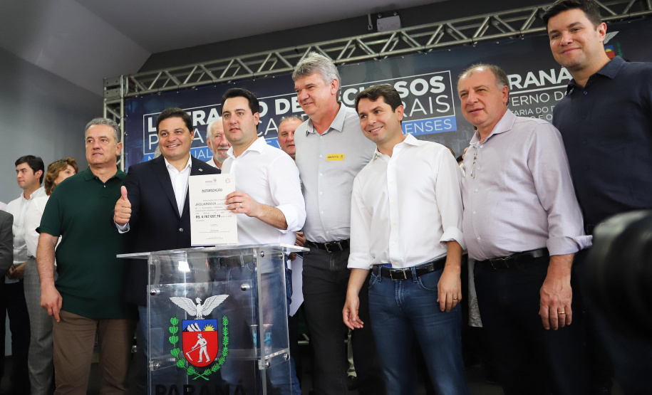 Nesta quinta-feira (24), dentro das atividades da transferência da sede do Governo do Estado para Ponta Grossa, o governador Carlos Massa Ratinho Junior anunciou as primeiras cidades que receberão condomínios para idosos