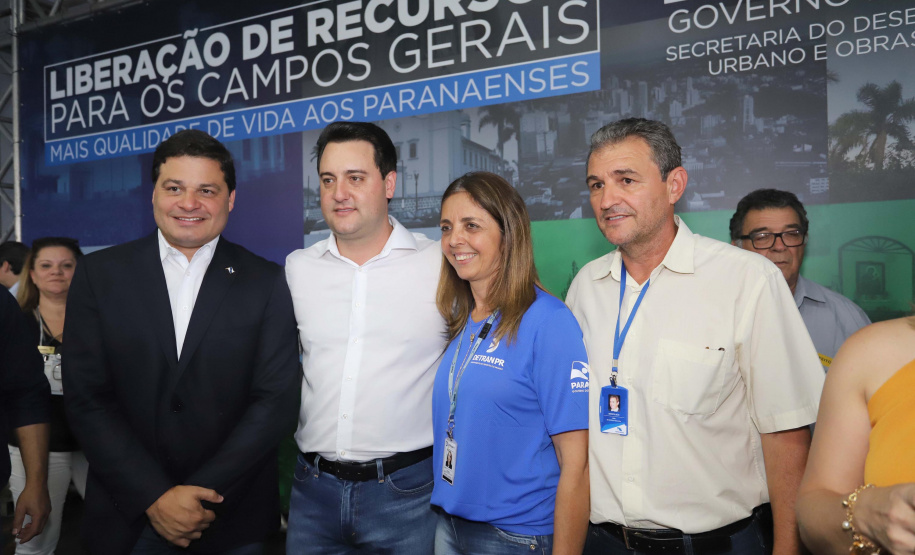 Nesta quinta-feira (24), dentro das atividades da transferência da sede do Governo do Estado para Ponta Grossa, o governador Carlos Massa Ratinho Junior anunciou as primeiras cidades que receberão condomínios para idosos