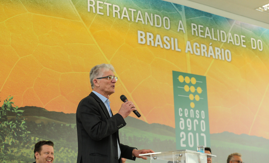 O governador Carlos Massa Ratinho Junior e a presidente do IBGE (Instituto Brasileiro de Geografia e Estatística), Susana Cordeiro Guerra, divulgam nesta sexta-feira (25), no Palácio Iguaçu, os números do Censo Agropecuário 2017. Na foto o secretário da Agricultura e do Abastecimento do Paraná, Norberto Ortigara. Curitiba, 25/10/2019 - Foto: Geraldo Bubniak/AEN