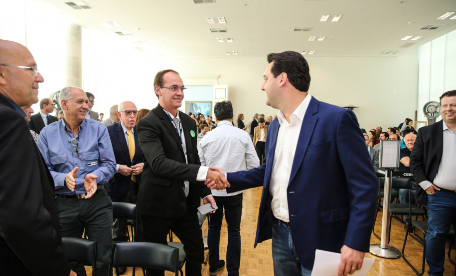 O governador Carlos Massa Ratinho Junior e a presidente do IBGE (Instituto Brasileiro de Geografia e Estatística), Susana Cordeiro Guerra, divulgam nesta sexta-feira (25), no Palácio Iguaçu, os números do Censo Agropecuário 2017. Curitiba, 25/10/2019 - Foto: Geraldo Bubniak/AEN