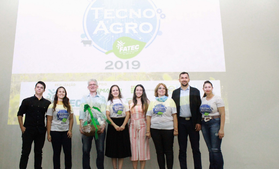 O secretário estadual da Agricultura e do Abastecimento, Norberto Ortigara, apresentou nesta quinta-feira (24), em palestra na 3ª Tecnoagro, na Faculdade de Tecnologia do Vale do Ivaí, (Fatec), em Ivaiporã, as tendências do agronegócio brasileiro e paranaense. O secretário reforçou o papel dos jovens no desenvolvimento de um modelo de agricultura altamente tecnológico.Foto: Divulgação/SEAB