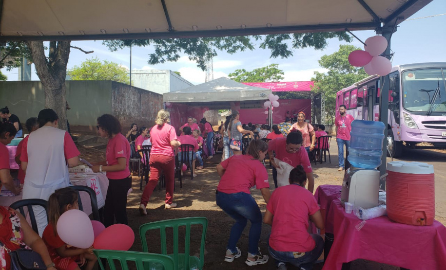 Paraná Rosa já realizou e agendou mais de 7 mil exames que previnem doenças na mulher. Foto: Divulgação/SESA