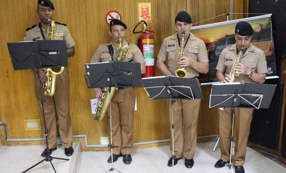 A entrega de medalhas de Mérito Rodoviário e homenagens aos policiais militares marcaram o evento de comemoração pelos 55 anos de criação do Batalhão de Polícia Rodoviária (BPRv) nesta sexta-feira (25), no auditório do Departamento de Estradas e Rodagem, em Curitiba.