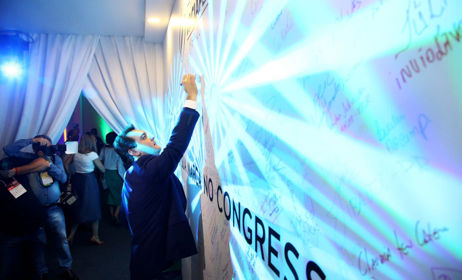 Governador Carlos Massa Ratinho Junior participa em Foz do Iguaçu, do Congresso Empresárial Paranaense. Foz do Iguaçu,25/10/2019 Foto:Jaelson Lucas / AEN