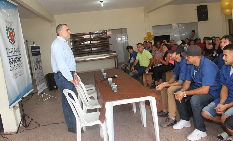 Programa Carretas do Conhecimento forma 1,1 mil alunos. Foto: SEJUF