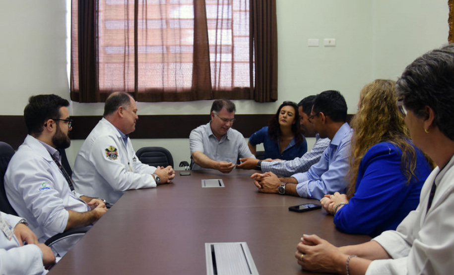 Hospital do Trabalhador recebe ortopedistas norte-americanos. Foto: SESA