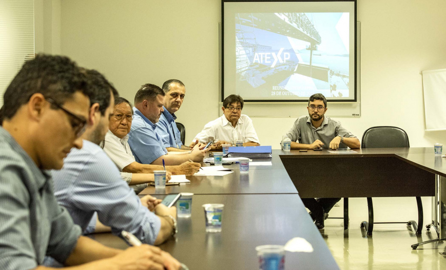 O diretor-presidente da Portos do Paraná, Luiz Fernando Garcia, anunciou mudança no conceito do projeto de modernização do Corredor de Exportação Leste do Porto de Paranaguá. A ideia inicial era ampliar em 33% a capacidade operacional do complexo. Segundo o gestor, esse ganho será ainda maior: 100%.