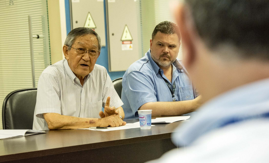 A mudança do conceito do projeto de modernização do Corredor de Exportação Leste do Porto de Paranaguá aumentará a capacidade operacional do complexo em 100%. A ideia inicial era ampliar em 33%. A novidade foi comunicada nesta segunda-feira (28) pelo diretor-presidente da Portos do Paraná, Luiz Fernando Garcia, durante reunião mensal entre a empresa pública e os representantes da Associação dos Terminais do Corredor de Exportação de Paranaguá (Atexp).