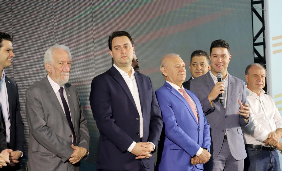 O governador Carlos Massa Ratinho Junior e o presidente da Copel, Daniel Slaviero, lançam nesta terça-feira (29) o Programa Paraná Trifásico, em Curitiba