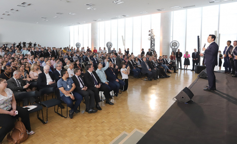 O governador Carlos Massa Ratinho Junior e o presidente da Copel, Daniel Slaviero, lançam nesta terça-feira (29) o Programa Paraná Trifásico, em Curitiba