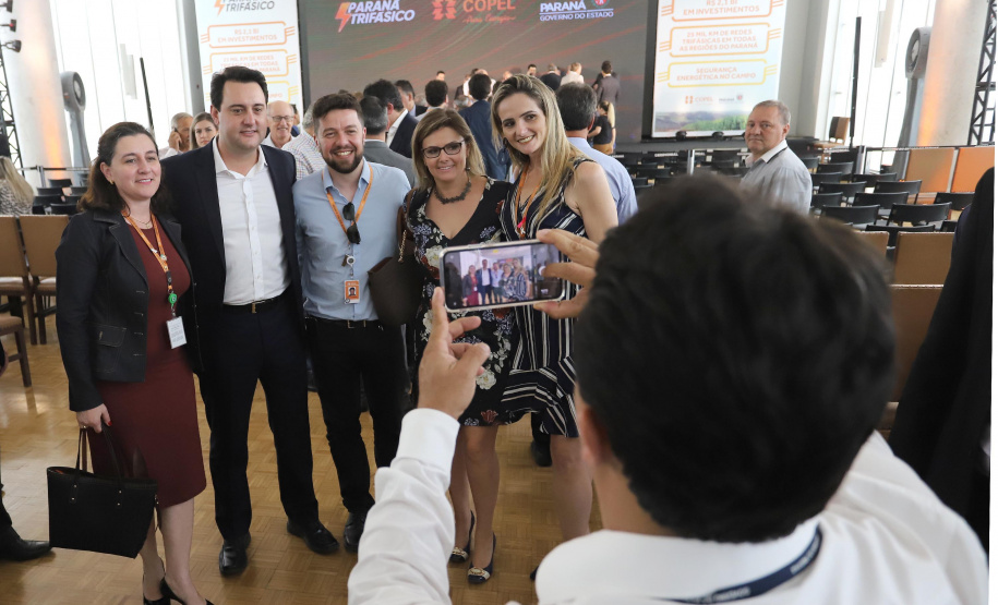 O governador Carlos Massa Ratinho Junior e o presidente da Copel, Daniel Slaviero, lançam nesta terça-feira (29) o Programa Paraná Trifásico, em Curitiba