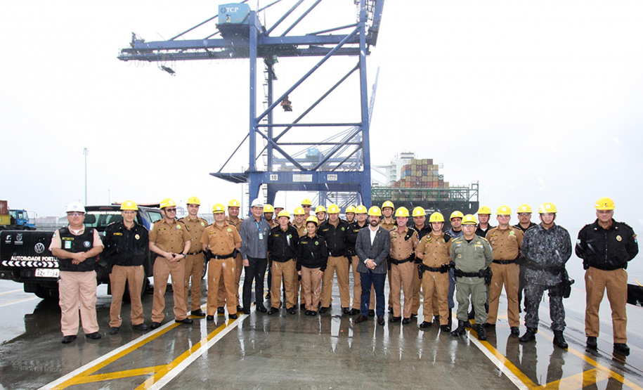 Mais de 7 mil pessoas já visitaram o Porto de Paranaguá em 2019. Em março deste ano, a empresa pública Portos do Paraná intensificou as visitas de grupos técnicos. Em junho, passou a receber os interessados também aos sábados. São estudantes, empresários e agricultores que querem aprender sobre logística e comércio internacional.