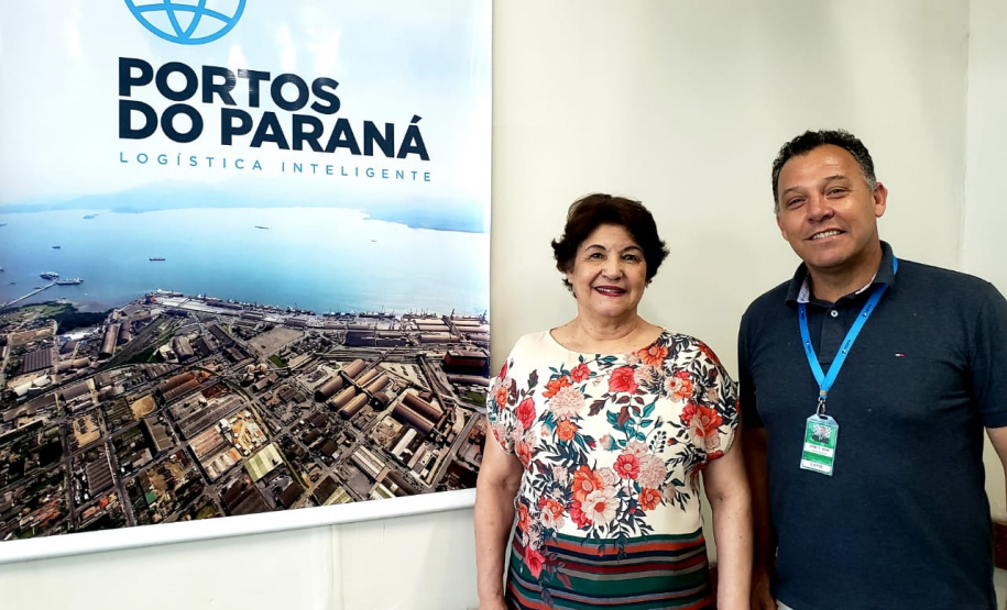 A empresa pública Portos do Paraná participa nesta quarta e quinta-feira (30 e 31) da 8ª edição da Feira de Profissões do Instituto Superior do Litoral do Paraná (Isulpar). A intenção é mostrar aos alunos e visitantes as oportunidades de carreira na atividade portuária, principal geradora de emprego e renda em Paranaguá.Foto:Pierpaolo Nota/Portos do Paraná