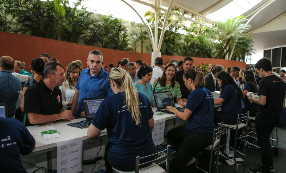 O governador Carlos Massa Ratinho Junior faz a abertura nesta quinta-feira (31),  do encontro de capacitação Governo 5.0 no Hotel Rafain Palace & Convention, em Foz do Iguaçu. Foz do Iguaçu, 17/10/2019 -  Foto: Geraldo Bubniak/AEN