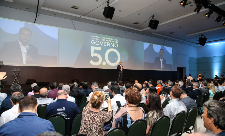 O governador Carlos Massa Ratinho Junior faz a abertura nesta quinta-feira (31),  do encontro de capacitação Governo 5.0 no Hotel Rafain Palace & Convention, em Foz do Iguaçu. Foz do Iguaçu, 17/10/2019 -  Foto: Geraldo Bubniak/AEN