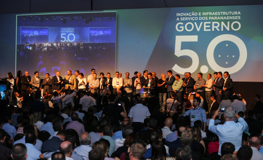 O governador Carlos Massa Ratinho Junior faz a abertura nesta quinta-feira (31),  do encontro de capacitação Governo 5.0 no Hotel Rafain Palace & Convention, em Foz do Iguaçu. Foz do Iguaçu, 17/10/2019 -  Foto: Geraldo Bubniak/AEN