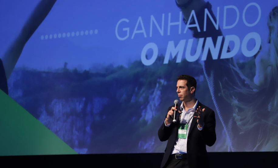 Secretário de Estado da EducaçãoRenato Feder  participa nesta quinta-feira (31),  do encontro de capacitação Governo 5.0 no Hotel Rafain Palace & Convention, em Foz do Iguaçu. Foz do Iguaçu, 31/10/2019.Foto: José Fernando Ogura/AEN