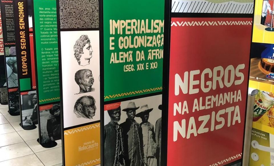 A Biblioteca Pública do Paraná preparou uma programação com mais de 40 eventos no mês de novembro. São oficinas, bate-papos, debates, lançamentos de livro, sessões de cinema e contação de histórias — sempre com entrada gratuita. Entre os destaques da agenda estão a 16ª edição do projeto Uma Noite na Biblioteca, a exposição Nossa Luta: A Perseguição aos Negros Durante o Holocausto e um encontro de rappers na série Música na Biblioteca.
Foto: Divulgação/BPP