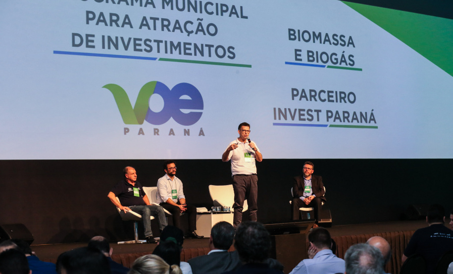 Eduardo Bekin, da Paraná Invest participa nesta quinta-feira (31),  do encontro de capacitação Governo 5.0 no Hotel Rafain Palace & Convention, em Foz do Iguaçu. Foz do Iguaçu, 31/10/2019 -  Foto: Geraldo Bubniak/AEN