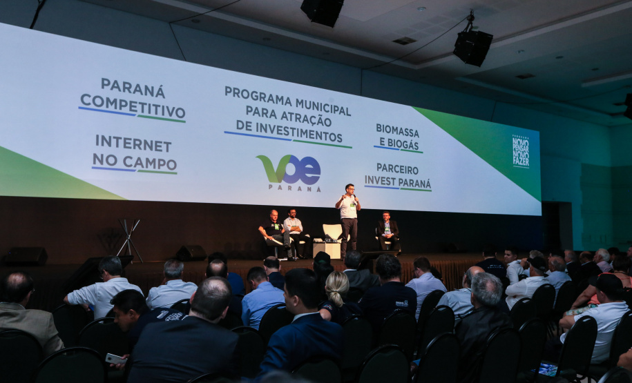 Eduardo Bekin, da Paraná Invest participa nesta quinta-feira (31),  do encontro de capacitação Governo 5.0 no Hotel Rafain Palace & Convention, em Foz do Iguaçu. Foz do Iguaçu, 31/10/2019 -  Foto: Geraldo Bubniak/AEN