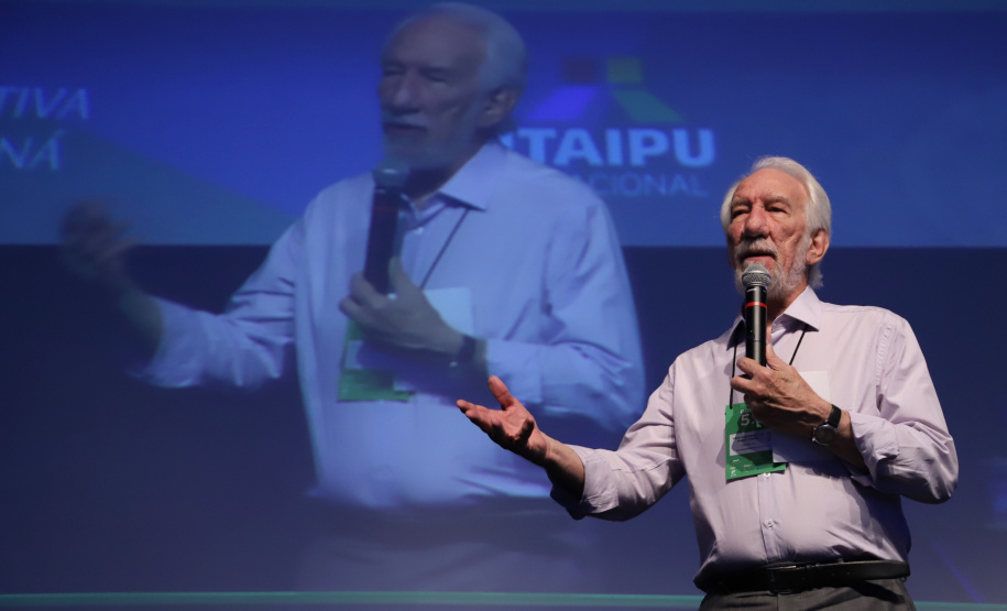 O vice-governador Darci Piana participa nesta sexta-feira (01), do encontro de capacitação Governo 5.0 no Hotel Rafain Palace & Convention, em Foz do Iguaçu. Foz do Iguaçu, 01/11/2019 - Foto: José Fernando Ogura/AEN