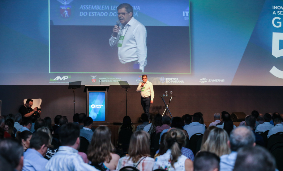 O diretor-presidente da Cohapar - Jorge Lange participa nesta sexta-feira (01),  do encontro de capacitação Governo 5.0 no Hotel Rafain Palace & Convention, em Foz do Iguaçu. Foz do Iguaçu, 01/11/2019 -  Foto: Geraldo Bubniak/AEN