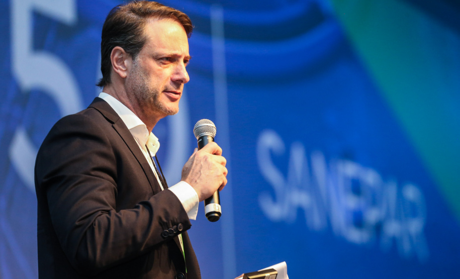 O diretor-presidente da Sanepar - Cláudio Stabile participa nesta sexta-feira (01), do encontro de capacitação Governo 5.0 no Hotel Rafain Palace & Convention, em Foz do Iguaçu. Foz do Iguaçu, 01/11/2019 - Foto: Geraldo Bubniak/AEN