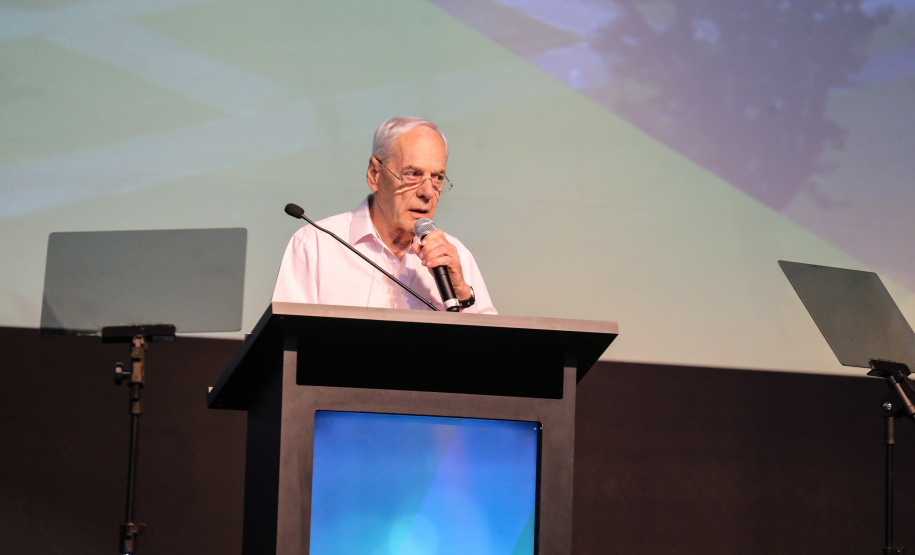 O secretário da Administração e Previdência - Reinhold Stephanes, participa nesta sexta-feira (01),  do encontro de capacitação Governo 5.0 no Hotel Rafain Palace & Convention, em Foz do Iguaçu. Foz do Iguaçu, 01/11/2019 -  Foto: Geraldo Bubniak/AEN