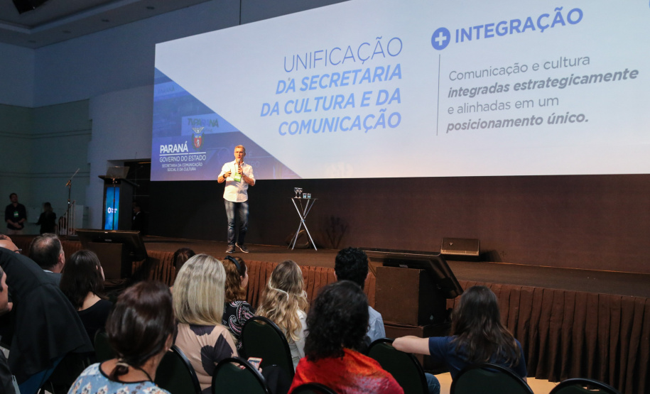 O secretário da Comunicação e Cultura, Hudson José, participa nesta sexta-feira (01),  do encontro de capacitação Governo 5.0 no Hotel Rafain Palace & Convention, em Foz do Iguaçu. Foz do Iguaçu, 01/11/2019 -  Foto: Geraldo Bubniak/AEN