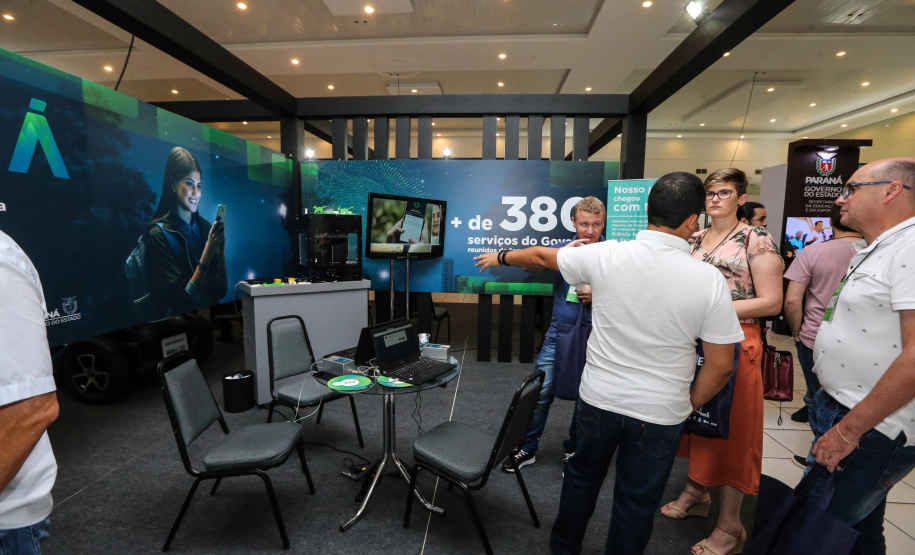 Stands das secretarias nesta quinta-feira (31),  no encontro de capacitação Governo 5.0 no Hotel Rafain Palace & Convention, em Foz do Iguaçu. Foz do Iguaçu, 31/10/2019 -  Foto: Geraldo Bubniak/AEN