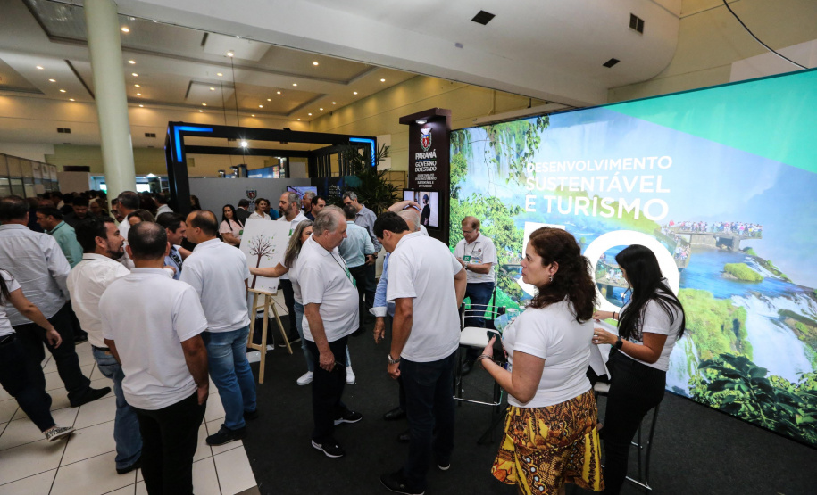 Stands das secretarias nesta quinta-feira (31),  no encontro de capacitação Governo 5.0 no Hotel Rafain Palace & Convention, em Foz do Iguaçu. Foz do Iguaçu, 31/10/2019 -  Foto: Geraldo Bubniak/AEN