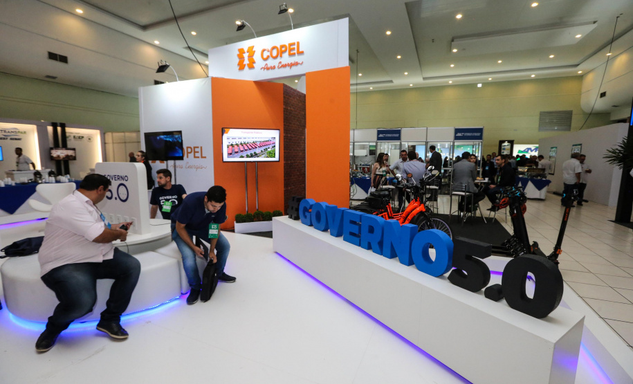 Stands das secretarias nesta quinta-feira (31),  no encontro de capacitação Governo 5.0 no Hotel Rafain Palace & Convention, em Foz do Iguaçu. Foz do Iguaçu, 31/10/2019 -  Foto: Geraldo Bubniak/AEN