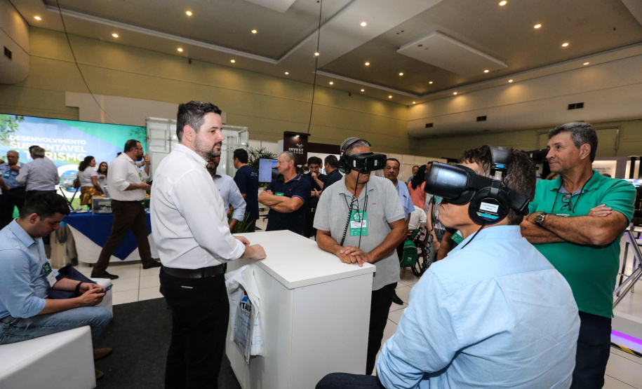 Stands das secretarias nesta quinta-feira (31),  no encontro de capacitação Governo 5.0 no Hotel Rafain Palace & Convention, em Foz do Iguaçu. Foz do Iguaçu, 31/10/2019 -  Foto: Geraldo Bubniak/AEN