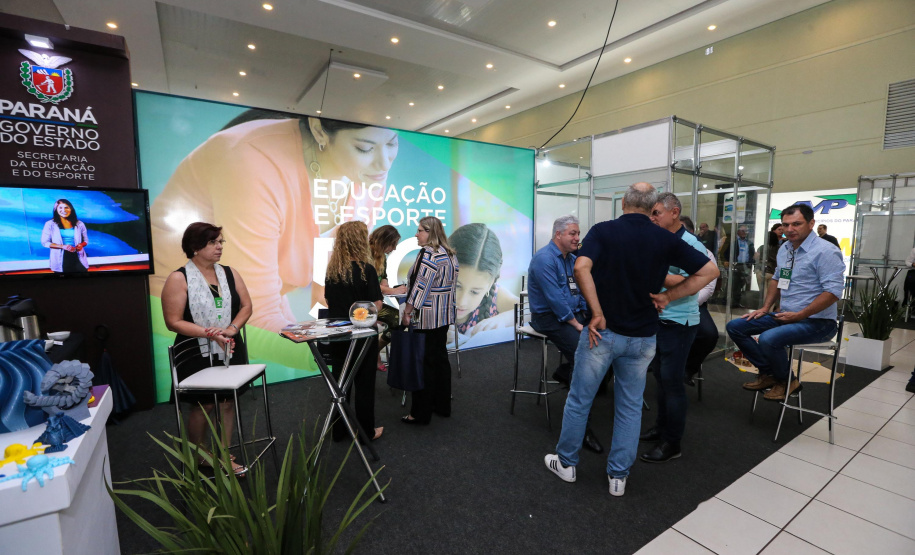 Stands das secretarias nesta quinta-feira (31),  no encontro de capacitação Governo 5.0 no Hotel Rafain Palace & Convention, em Foz do Iguaçu. Foz do Iguaçu, 31/10/2019 -  Foto: Geraldo Bubniak/AEN