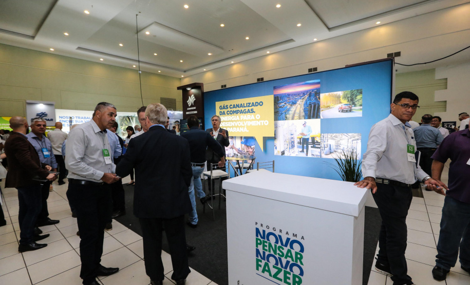 Stands das secretarias nesta quinta-feira (31),  no encontro de capacitação Governo 5.0 no Hotel Rafain Palace & Convention, em Foz do Iguaçu. Foz do Iguaçu, 31/10/2019 -  Foto: Geraldo Bubniak/AEN