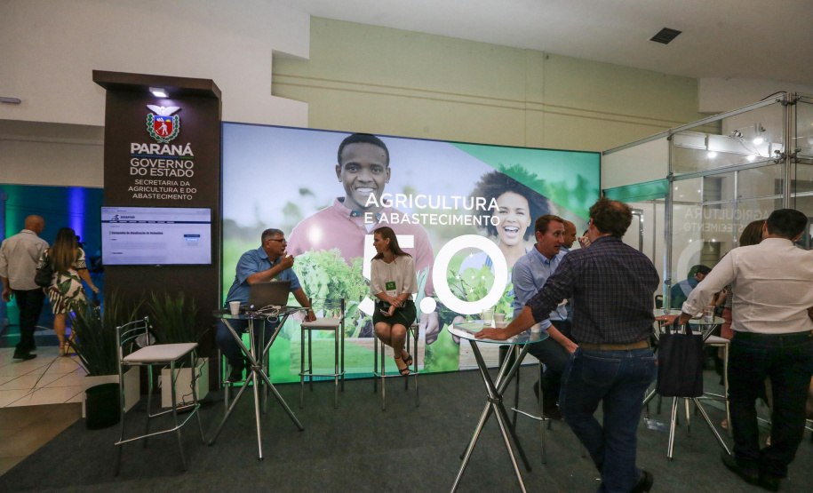 Stands das secretarias nesta quinta-feira (31),  no encontro de capacitação Governo 5.0 no Hotel Rafain Palace & Convention, em Foz do Iguaçu. Foz do Iguaçu, 31/10/2019 -  Foto: Geraldo Bubniak/AEN