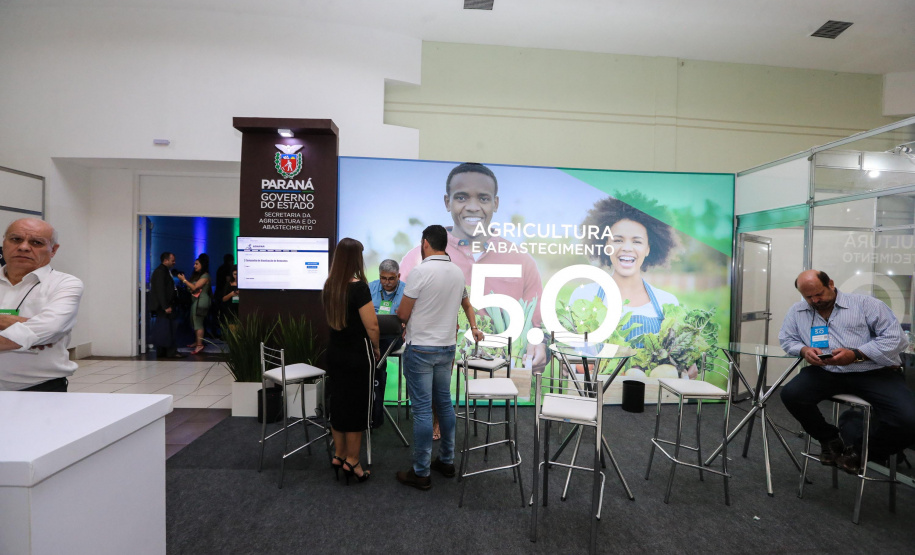 Stands das secretarias nesta quinta-feira (31),  no encontro de capacitação Governo 5.0 no Hotel Rafain Palace & Convention, em Foz do Iguaçu. Foz do Iguaçu, 31/10/2019 -  Foto: Geraldo Bubniak/AEN