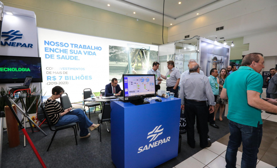 Stands das secretarias nesta quinta-feira (31),  no encontro de capacitação Governo 5.0 no Hotel Rafain Palace & Convention, em Foz do Iguaçu. Foz do Iguaçu, 31/10/2019 -  Foto: Geraldo Bubniak/AEN