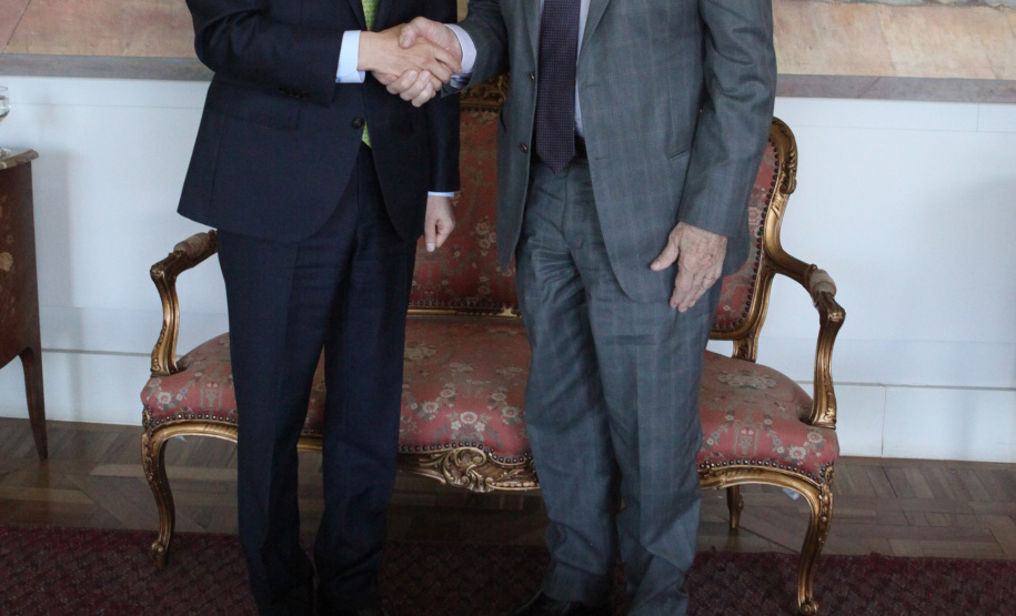 Vice-governador Darci Piana recebe o embaixador da Coreia do Sul,  Chan-Woo Kim. Curitiba,01/11/2019 - Foto: Ari Dias/AEN
