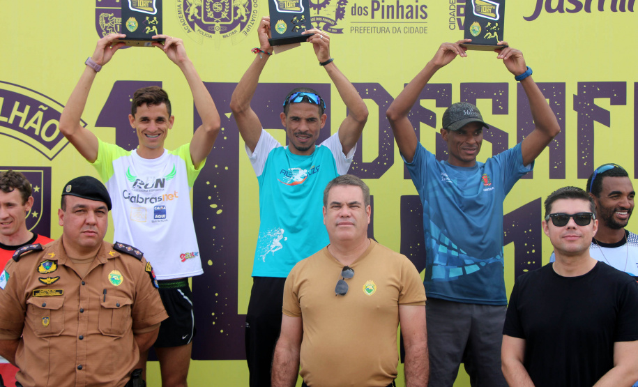 Dezenas de atletas participam do Desafio 10 Km do 17º Batalhão de Polícia Militar. Foto:Soldado Ismael Ponchio